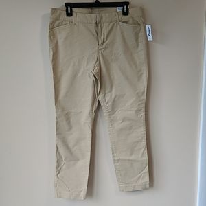 NWT ✨ Old Navy • Pixie Chino Size 12